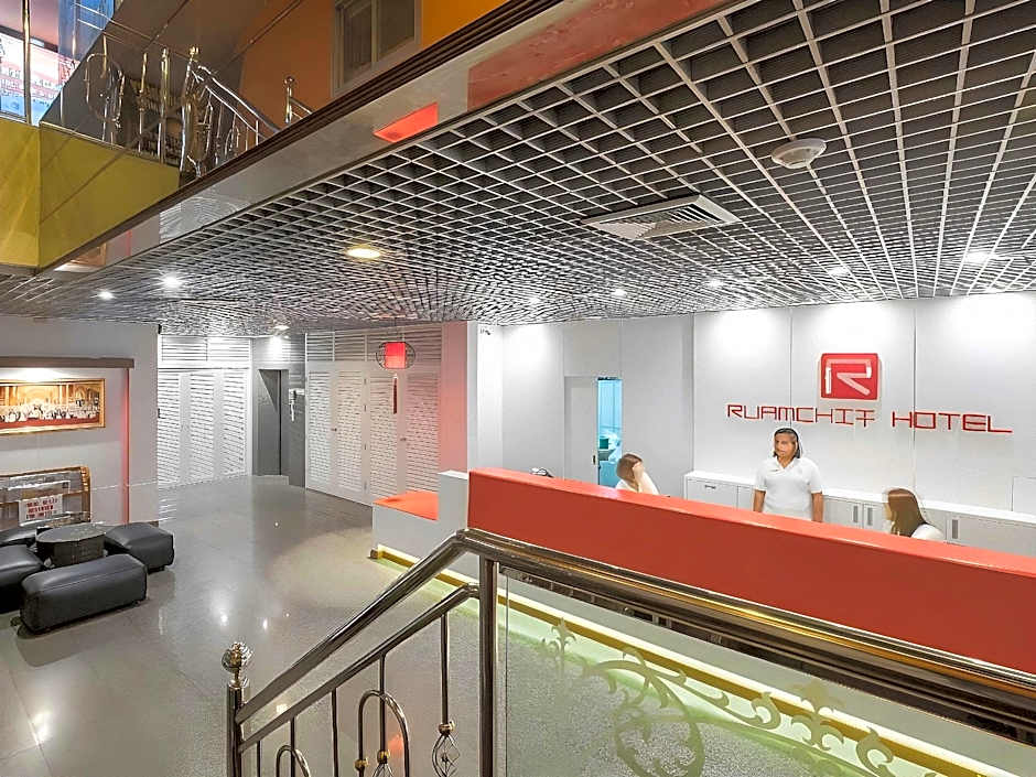 Ruamchitt Plaza Hotel