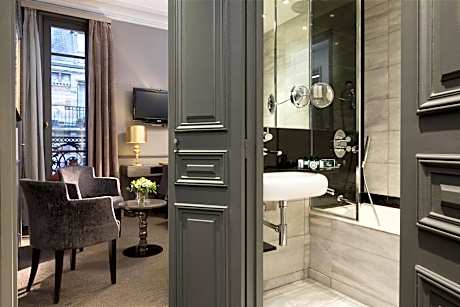 Hotel Lumen Paris Louvre