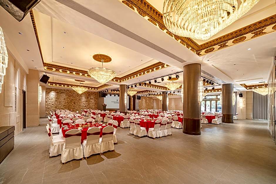 Rezen Minyoun Hotel Batang Dongzang