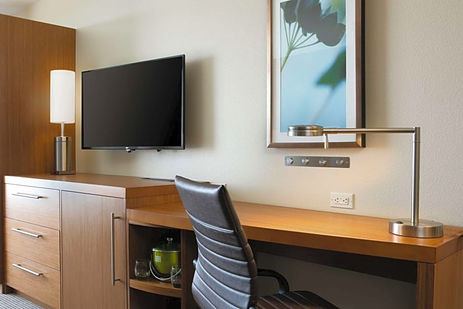 Hyatt Place Kansas City Lenexa City Center