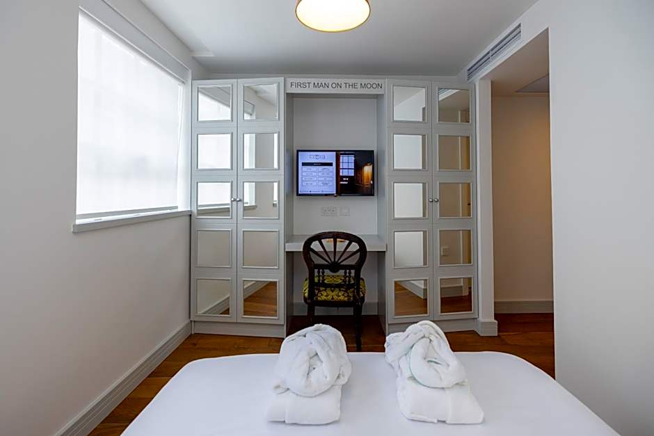 Limehouse Library Hotel