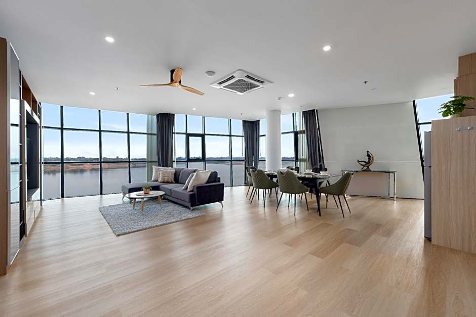 NAKA-RAJ Escape Hotel