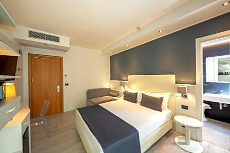 Quadruple Room with Terrace