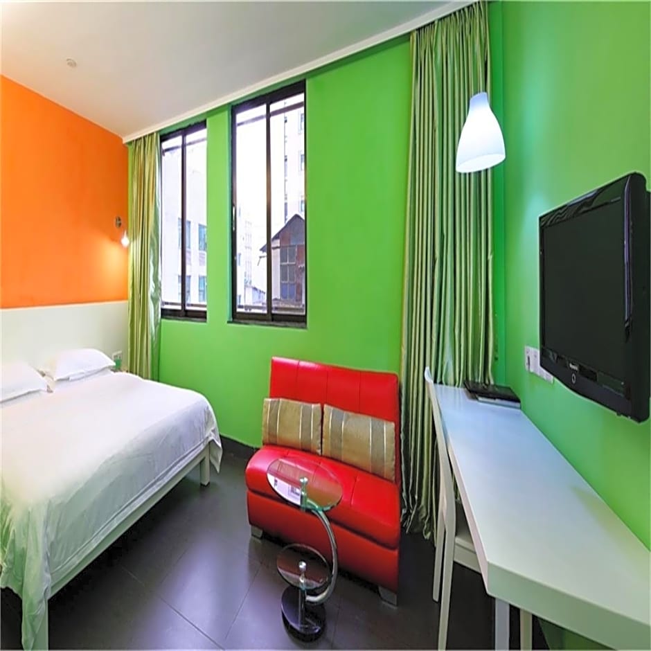 Ln White House Hotel