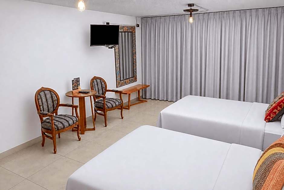 NAIA Hotel Miraflores