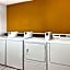 Travelodge by Wyndham Lemoore Near Naval Air Station