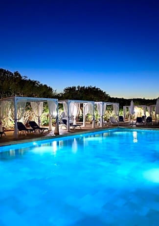 RELAIS MASSERIA CASINA DEI CARI