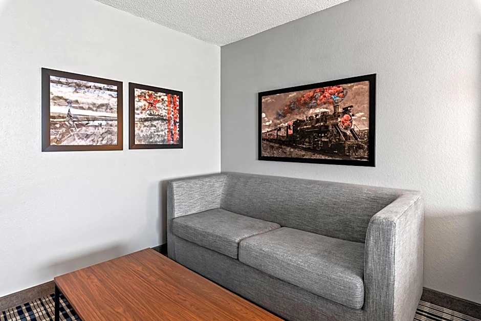 AmericInn by Wyndham Crookston U of M Crookston