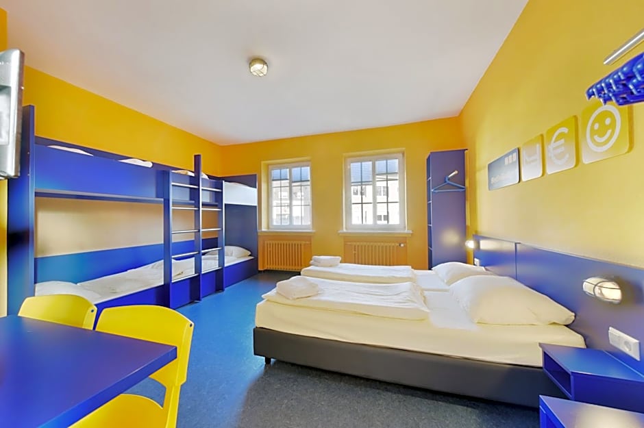 Bed'nBudget Expo-Hostel Rooms