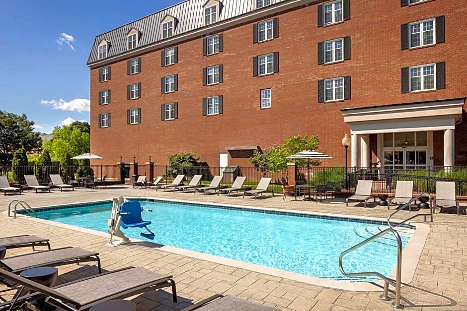 DoubleTree Suites by Hilton Lexington