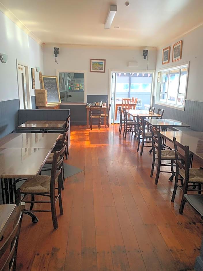 Ashhurst Deer N Duck Inn