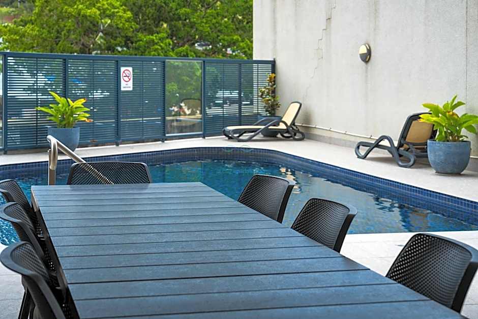 Abbey On Roma Hotel & Apartments