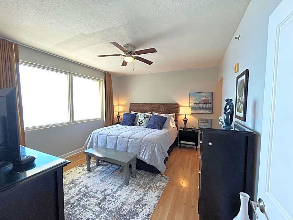 Amazing views! Great beachfront Panama City Condo
