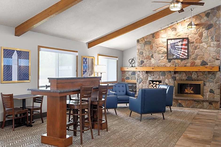 AmericInn by Wyndham Alexandria