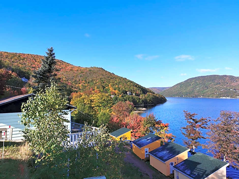 Knotty Pine Ocean Front Suite - Adults Only