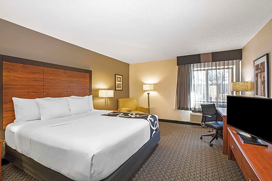 La Quinta Inn & Suites by Wyndham Little Rock North - Mccain Mall