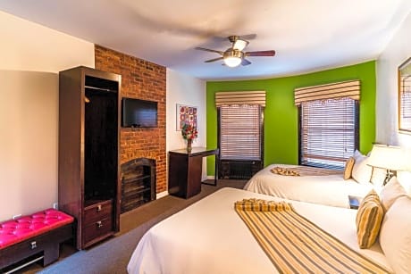 Double Room with Two Double Beds and Shared Bath
