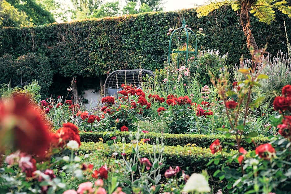 Les Chambres Guest House