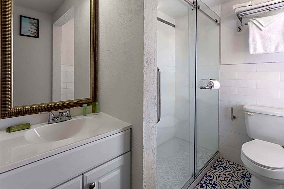 Wildwood Inn Hotel Beach & Boardwalk