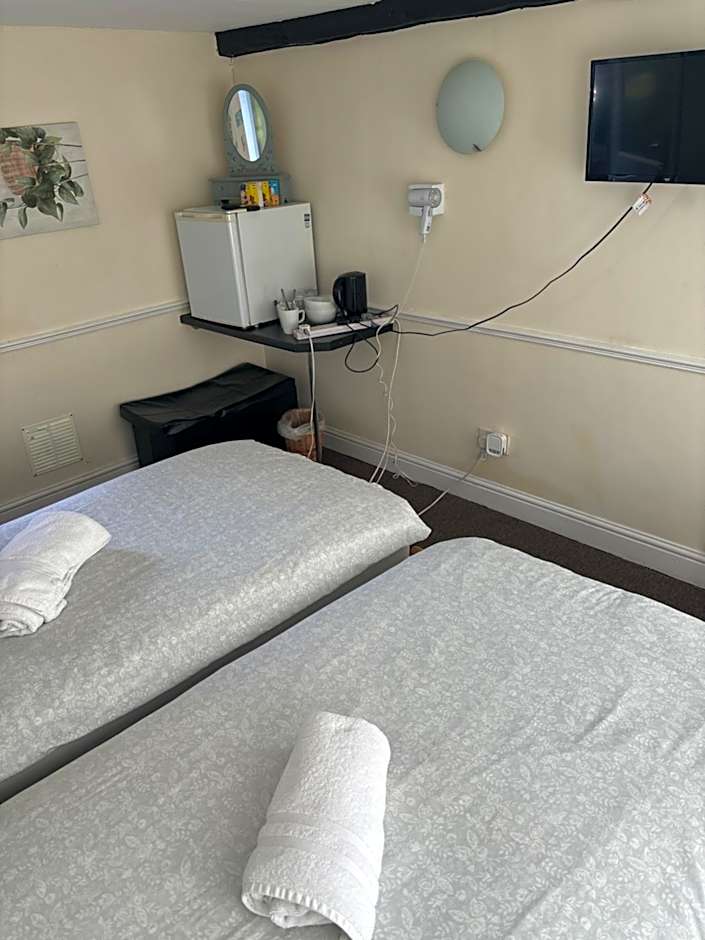 The Red Lion Great Offley