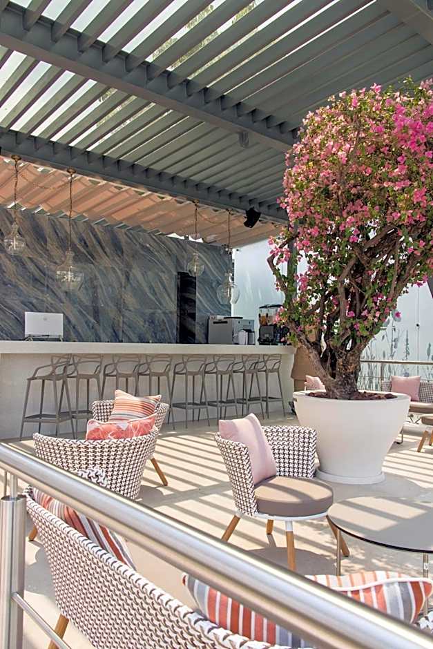 Xhiara Hotel