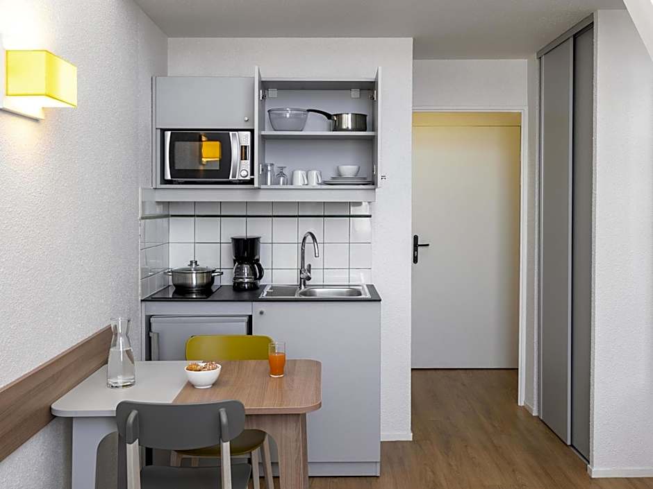 Aparthotel Adagio Access La Défense - Place Charras