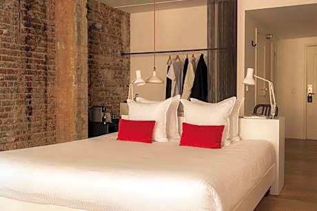 Deluxe Double Room with Bath