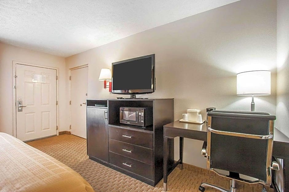 Quality Inn Savannah South
