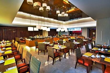 Soll Marina Hotel & Conference Centre Bangka