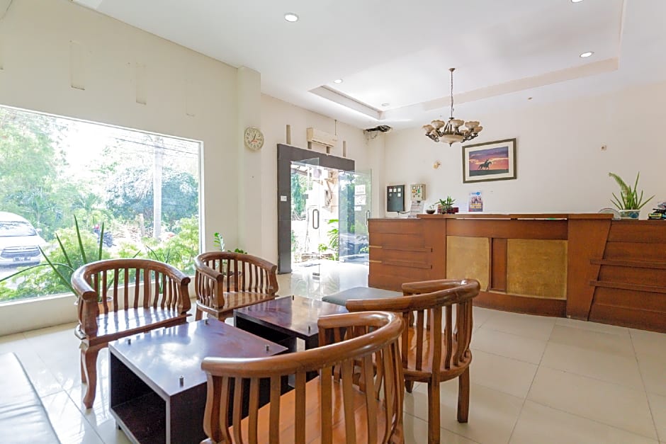 RedDoorz @ Raya Ngagel 2