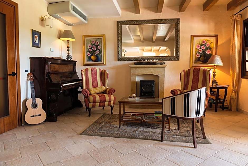 Is Benas Country Lodge