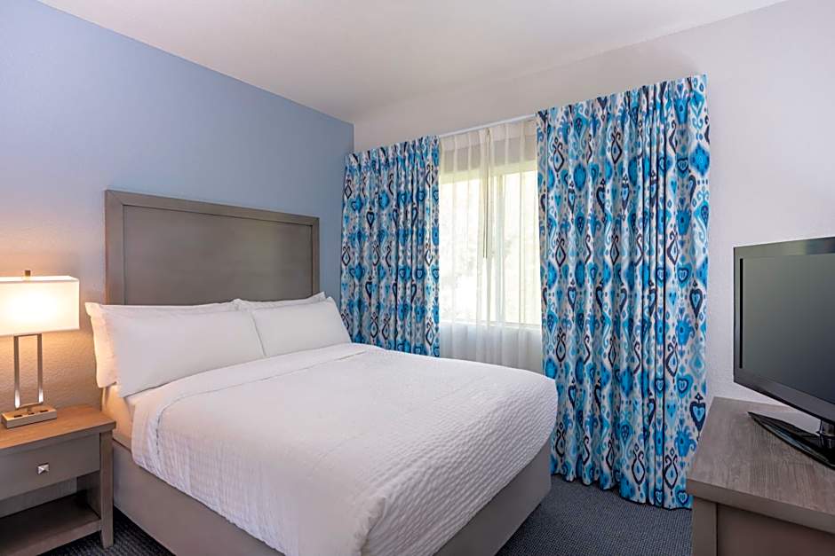 Beachfront Inn and Suites at Dana Point