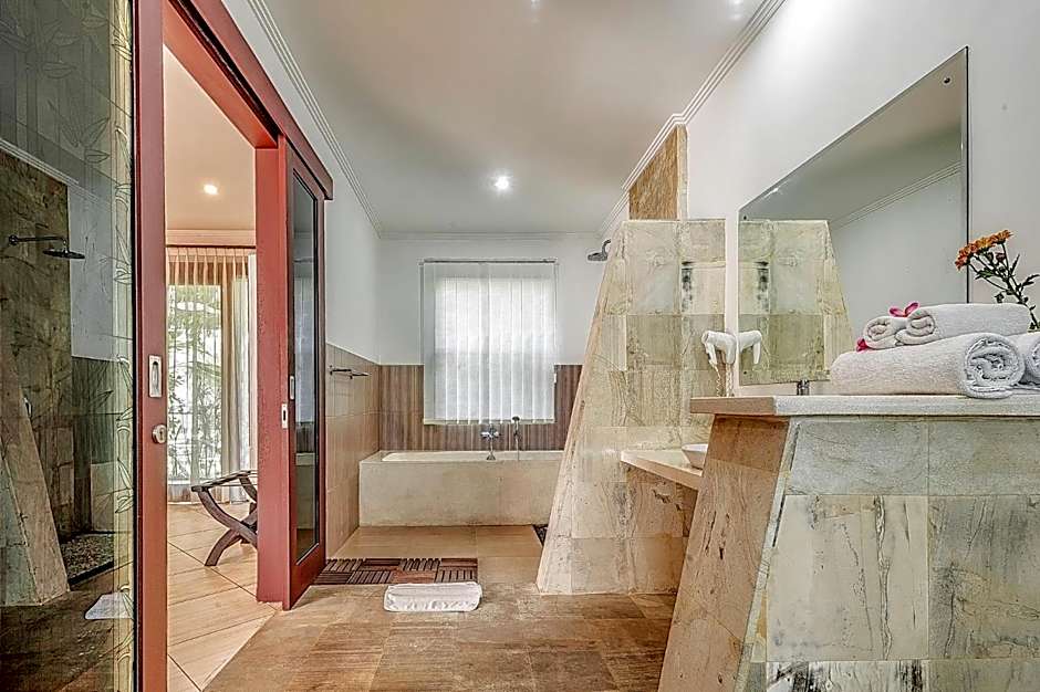 Orlowsky Discovery Candidasa Hotel