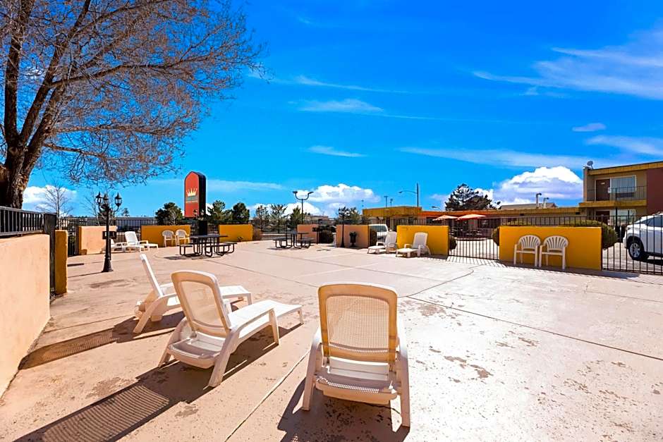 Kings House Motor Hotel