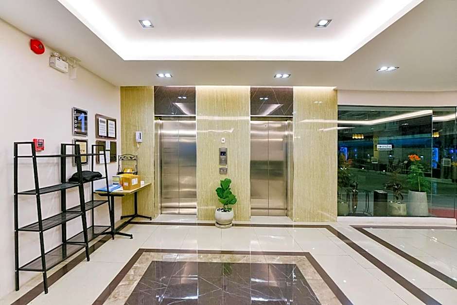 NORN Canalside Bangkok Hotel โรงแรมนอนริมคลอง