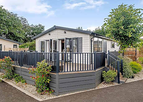 Hornbeam Lodge Escape