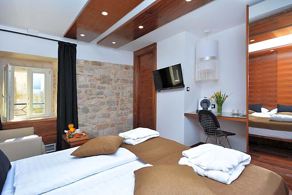 Jupiter Luxury Hotel