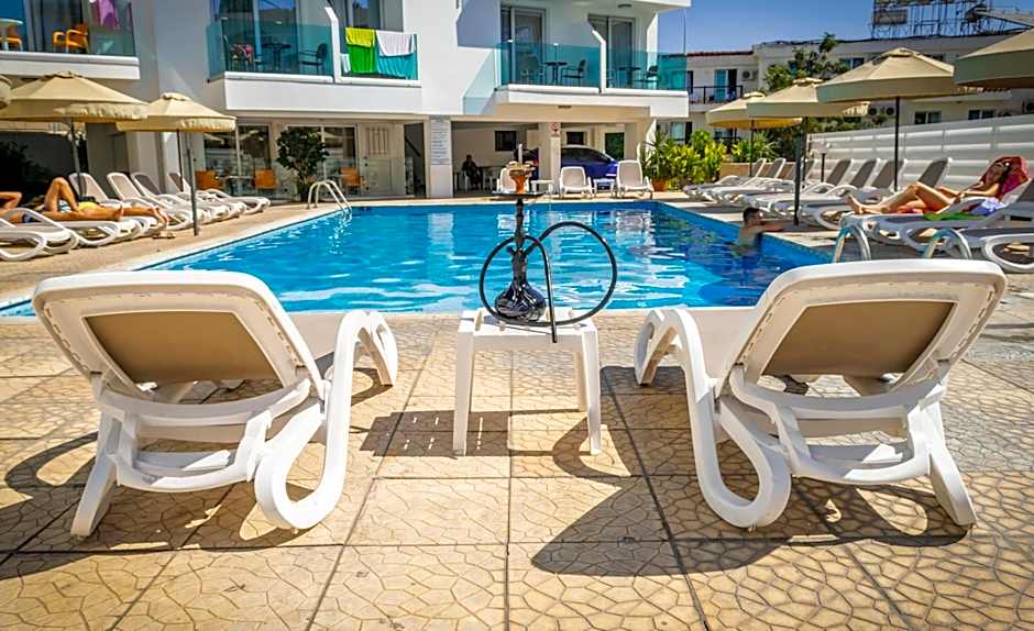 A Maos Hotel Apartments