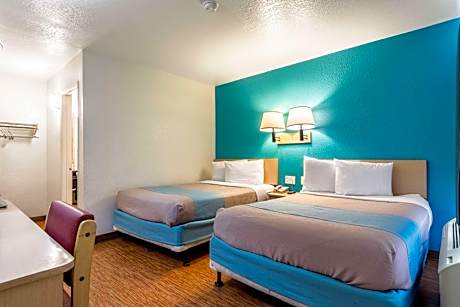 2 Full Beds | Non-Smoking