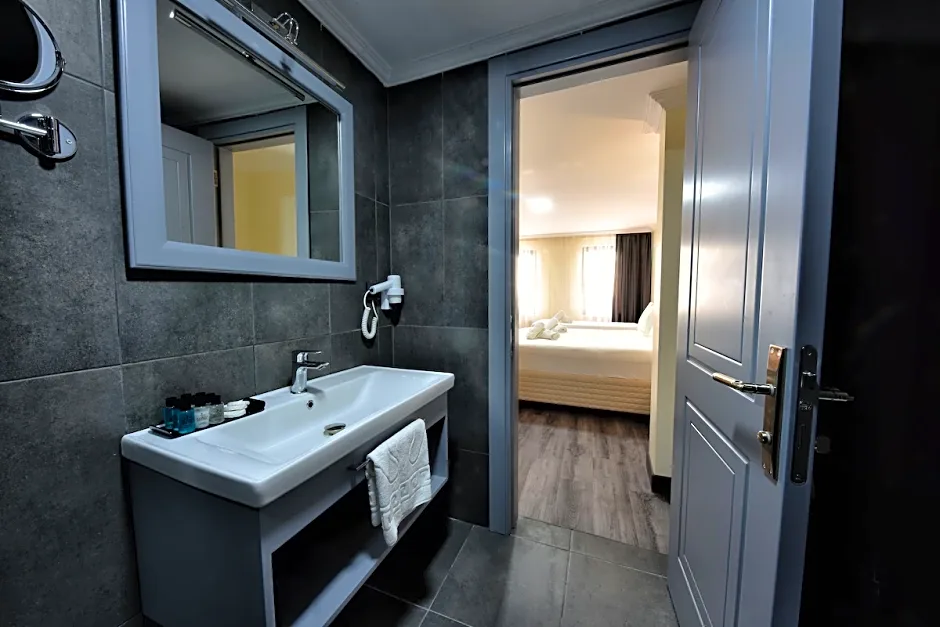 Almina inn hotel