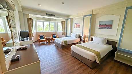 Deluxe Twin Room