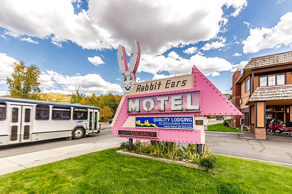 Rabbit Ears Motel