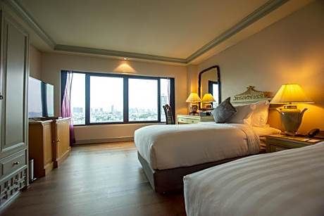 The King Suite with Breakfast