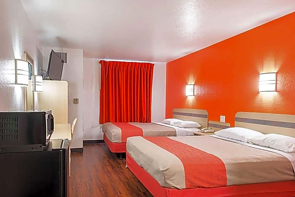 Motel 6-San Antonio, TX - Sea World North