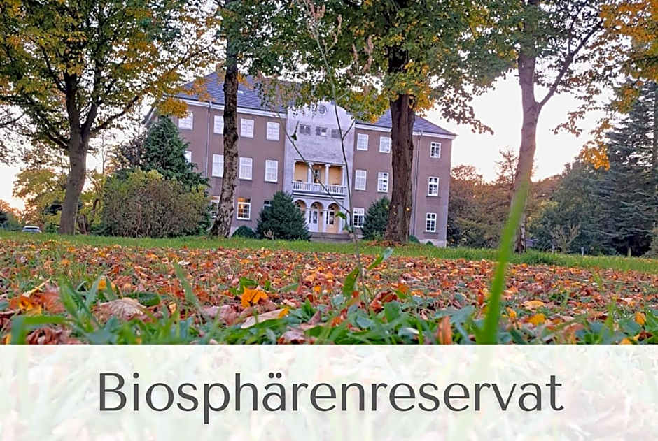 Gutshaus Volzrade Hotel & Ferienwohnungen in Elbnähe