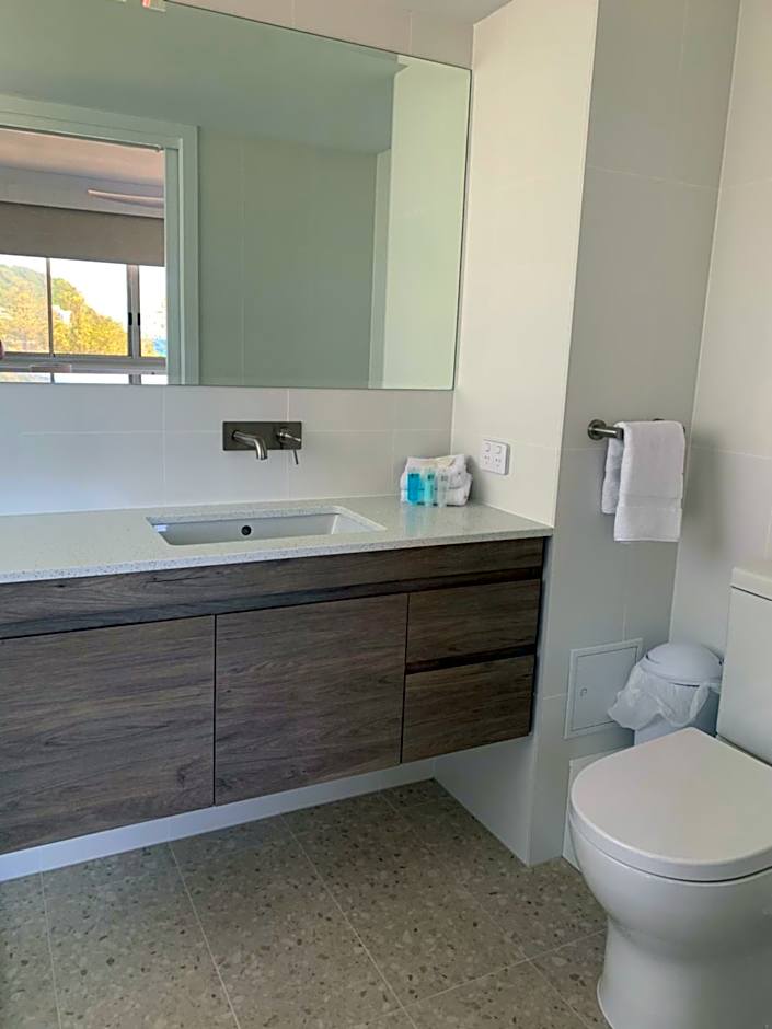 Pacific Regis Beachfront Holiday Apartments