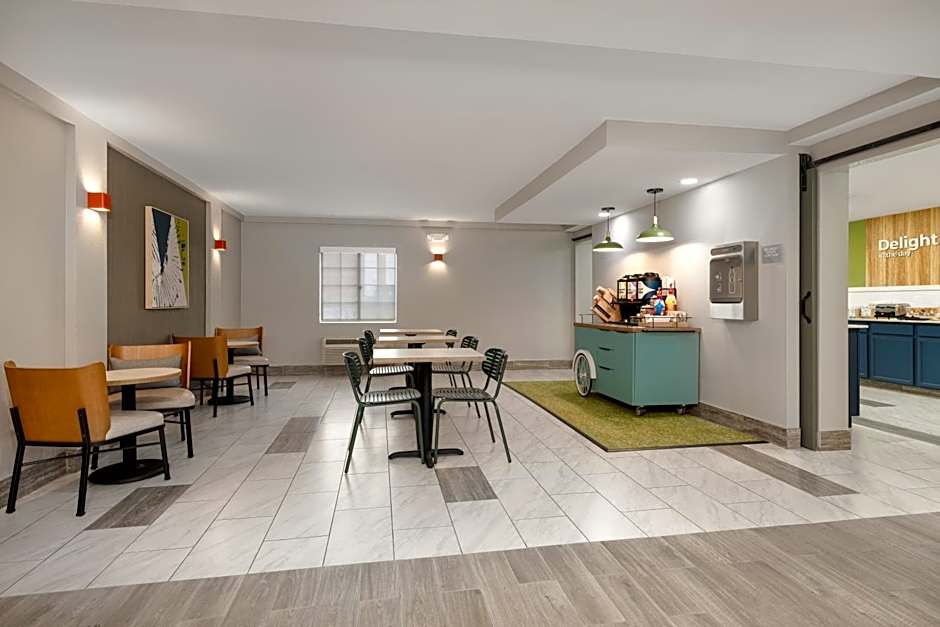 Spark by Hilton Rock Springs