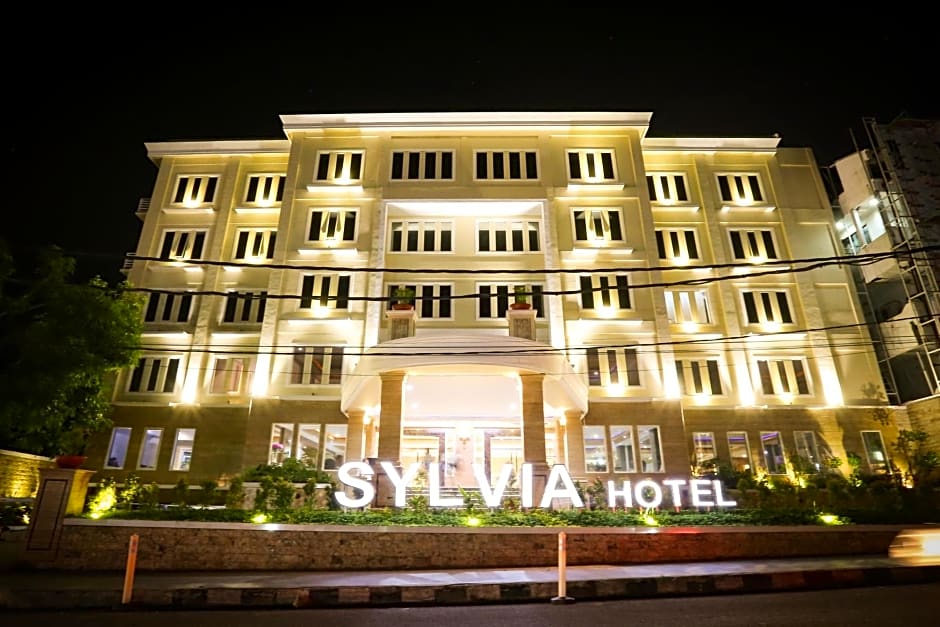 Sylvia Hotel Premier Kupang