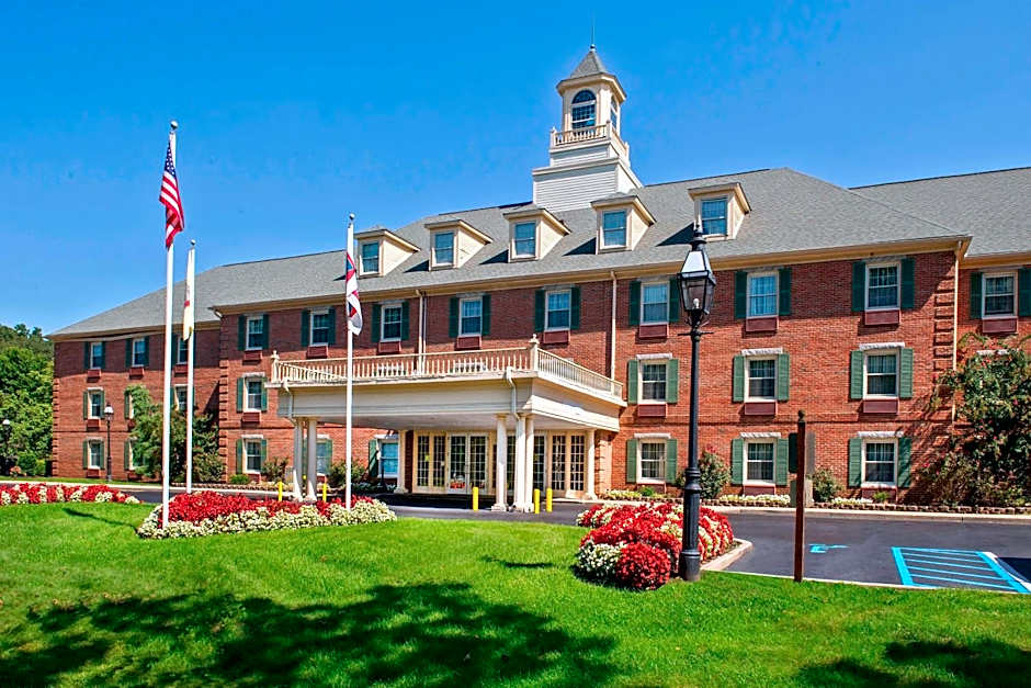 Sonesta Select Tinton Falls Eatontown