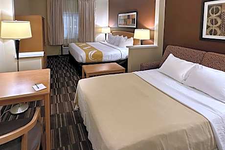 1 King Bed, Suite, Nonsmoking